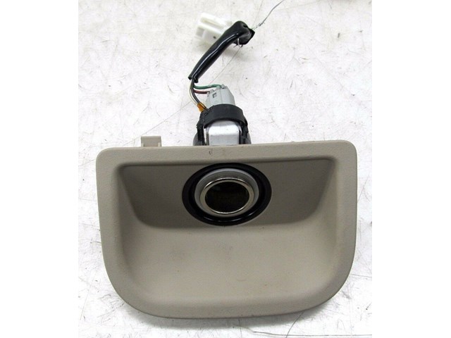 2001-2006 LEXUS LS430 OEM REAR CENTER CONSOLE POWER OUTLET PLUG LIGHTER HOLDER 