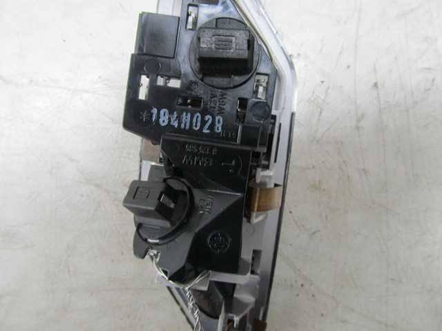 2002-2006 BMW M3 E46 COUPE OEM LEFT REAR READING LIGHT 8 375 585