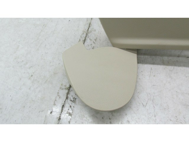 2012-2015 VOLKSWAGEN PASSAT OEM RIGHT FRONT PASSENGER SEAT TRIM SURROUND 