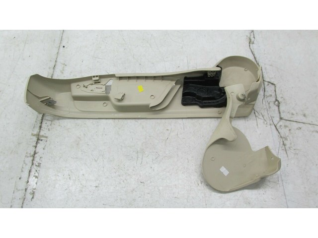 2012-2015 VOLKSWAGEN PASSAT OEM RIGHT FRONT PASSENGER SEAT TRIM SURROUND 