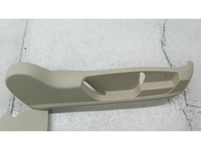 2012-2015 VOLKSWAGEN PASSAT OEM RIGHT FRONT PASSENGER SEAT TRIM SURROUND 