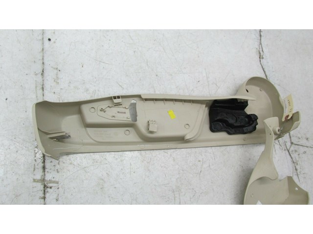 2012-2015 VOLKSWAGEN PASSAT OEM RIGHT FRONT PASSENGER SEAT TRIM SURROUND 