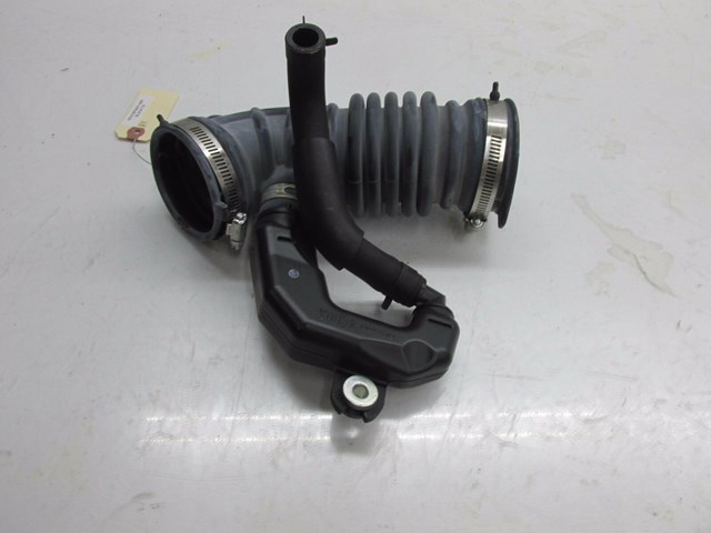 2014-2016 INFINITI Q50 OEM RIGHT FRONT PASSENGER SIDE AIR INTAKE DUCT TUBE