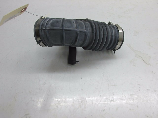 2014-2016 INFINITI Q50 OEM RIGHT FRONT PASSENGER SIDE AIR INTAKE DUCT TUBE