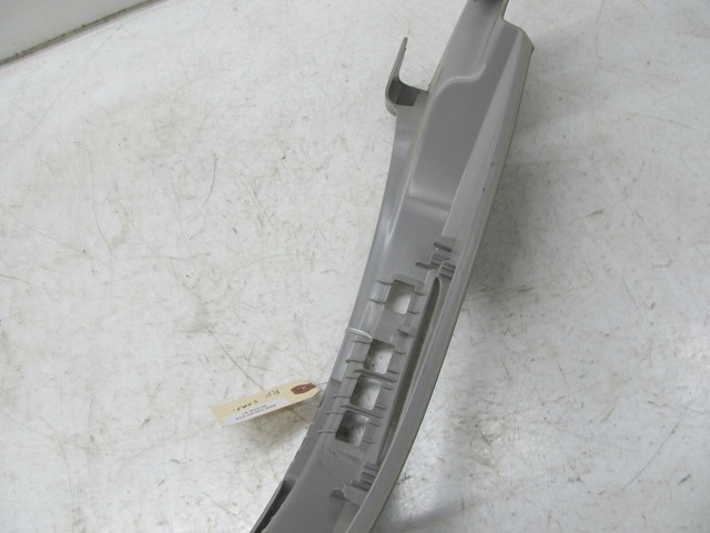 2006-2013 VOLVO C70 T5 OEM RIGHT FRONT PASSENGER SEAT CONTROL TRIM COVER PANEL