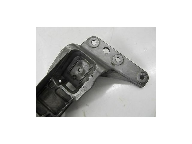 2004-2005 BMW 645CI E63 OEM TRANSMISSION BRACKET CARRIER SUPPORT 6761102