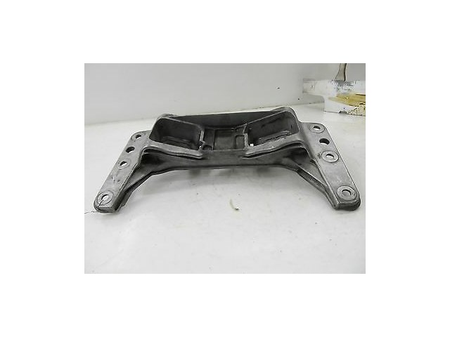 2004-2005 BMW 645CI E63 OEM TRANSMISSION BRACKET CARRIER SUPPORT 6761102