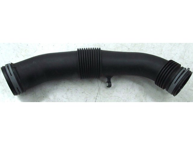 2004-2007 VOLKSWAGEN TOUAREG OEM RIGHT FRONT ENGINE AIR INTAKE DUCT TUBE 