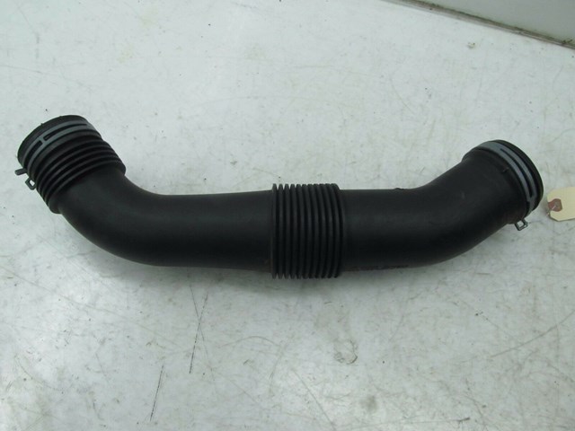 2004-2007 VOLKSWAGEN TOUAREG OEM RIGHT FRONT ENGINE AIR INTAKE DUCT TUBE 