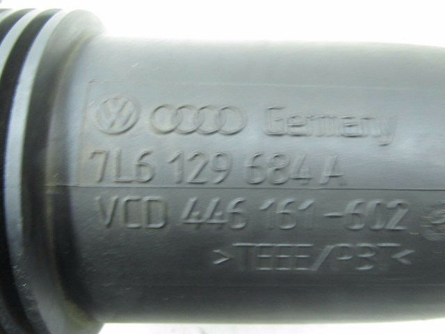 2004-2007 VOLKSWAGEN TOUAREG OEM RIGHT FRONT ENGINE AIR INTAKE DUCT TUBE 