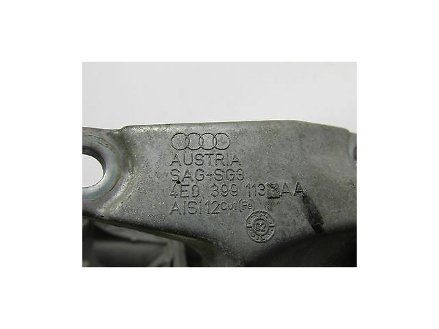 2004-2006 AUDI A8 L QUATTRO D3 OEM REAR TRANSMISSION SUPPORT BRACKET MOUNTS