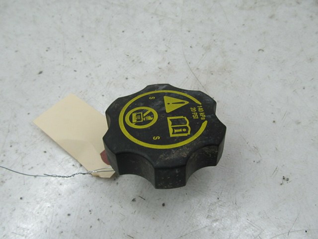 2013-2017 CADILLAC XTS OEM COOLANT RESERVOIR CAP