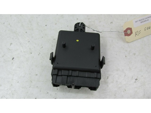 2017-2019 BUICK LACROSSE OEM RIGHT FRONT PASSENGER SEAT  MODULE 13511698