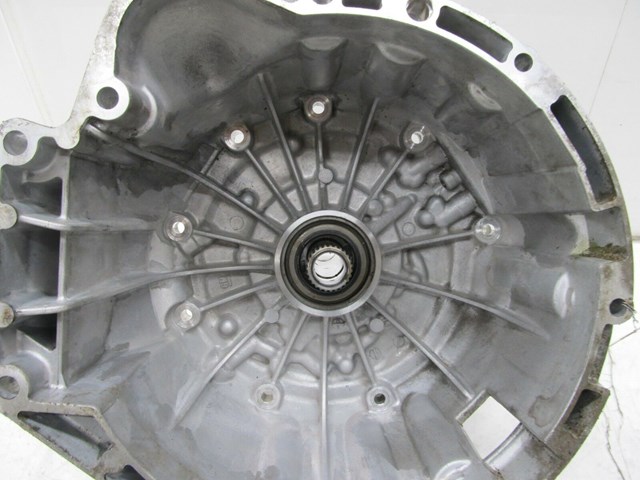 2009-2013 BMW 328i E93 E92 LCI OEM TRANSMISSION BELL HOUSING 