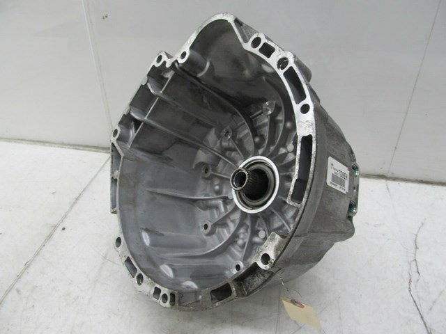 2009-2013 BMW 328i E93 E92 LCI OEM TRANSMISSION BELL HOUSING 