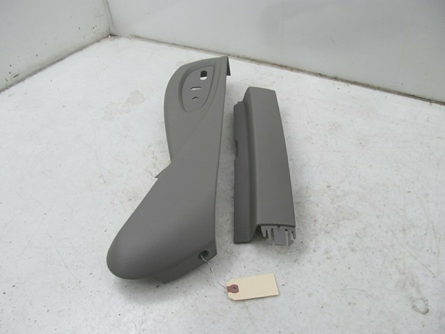 2013-2017 CADILLAC XTS OEM RIGHT FRONT PASSENGER SEAT COVER TRIM 