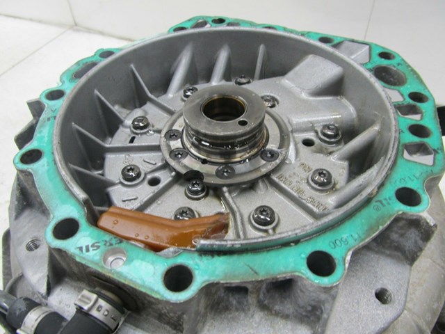  2003-2006 RANGE ROVER HSE OEM TRANSMISSION BELL HOUSING 