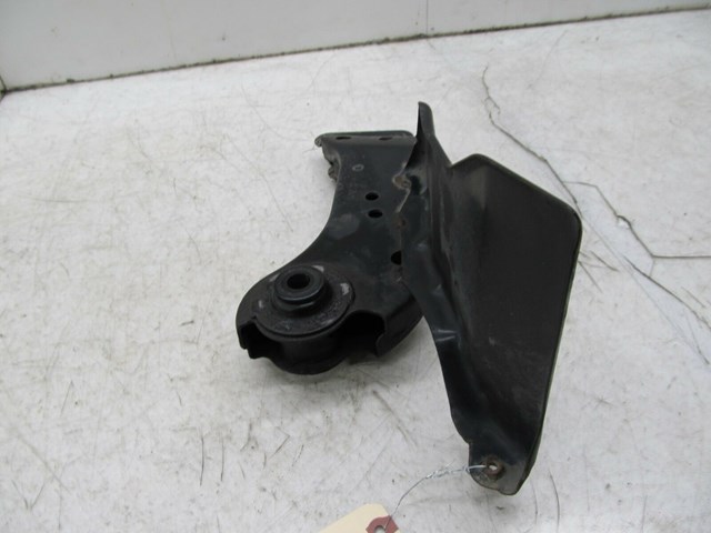 2009-2012 INFINITI FX35 OEM LEFT REAR SUBFRAME CONNECTOR SUPPORT BRACKET 