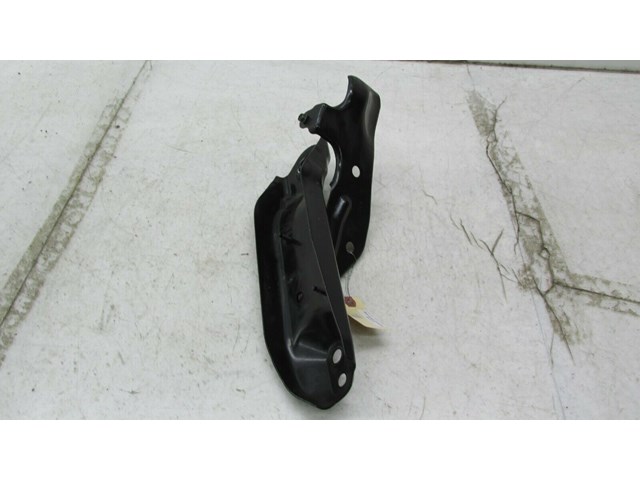 2015-2019 NISSAN MURANO OEM LEFT REAR SUBFRAME BRACKET    