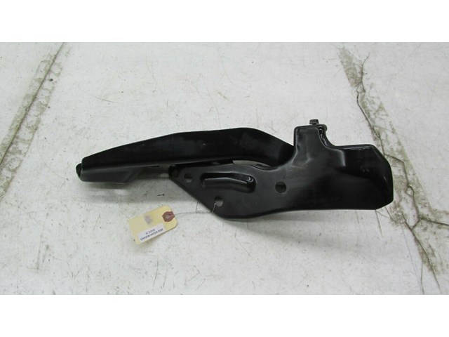 2015-2019 NISSAN MURANO OEM LEFT REAR SUBFRAME BRACKET    