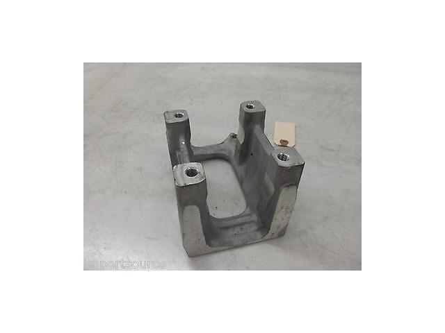 2011-2013 HONDA ODYSSEY OEM REAR SUBFRAME MOUNT BRACKET 