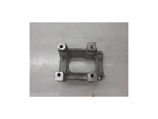 2011-2013 HONDA ODYSSEY OEM REAR SUBFRAME MOUNT BRACKET 