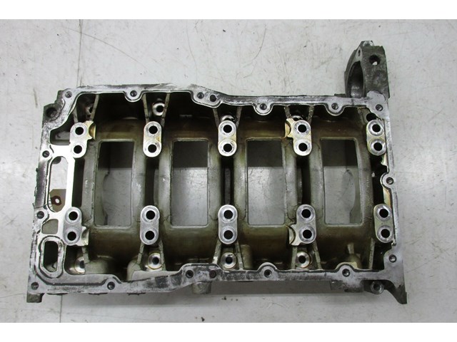 2004-2011 SAAB 9-3 OEM 2.0L TURBO ENGINE UPPER OIL PAN CRANK SHAFT HOUSING 