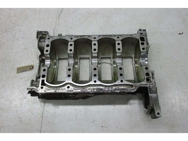 2004-2011 SAAB 9-3 OEM 2.0L TURBO ENGINE UPPER OIL PAN CRANK SHAFT HOUSING 