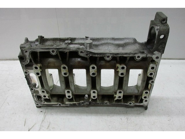 2004-2011 SAAB 9-3 OEM 2.0L TURBO ENGINE UPPER OIL PAN CRANK SHAFT HOUSING 