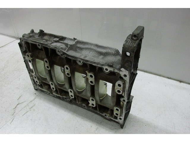 2004-2011 SAAB 9-3 OEM 2.0L TURBO ENGINE UPPER OIL PAN CRANK SHAFT HOUSING 