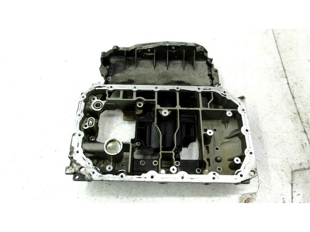 2009-2012 AUDI Q5 8R OEM 3.2L ENGINE UPPER OIL PAN 