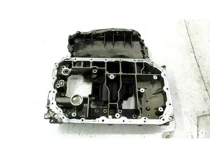 2009-2012 AUDI Q5 8R OEM 3.2L ENGINE UPPER OIL PAN 