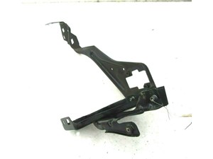2012-2015 MERCEDES C350 COUPE OEM RIGHT SIDE RADIATOR SUPPORT BRACKET 