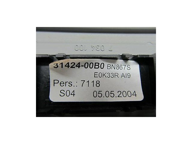 2004-2005 BMW 525i 530i E60 OEM REAR FACING DC CIGARETTE LIGHTER POWER PORT 