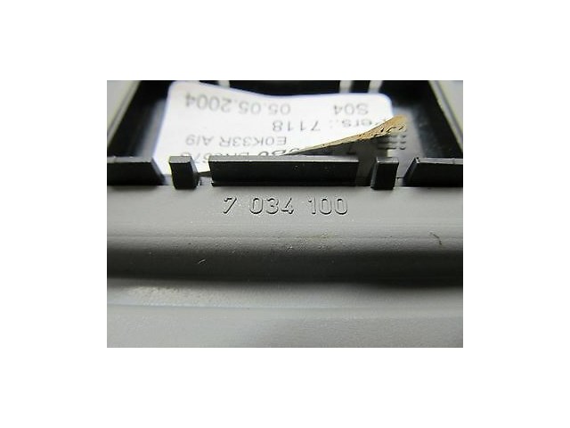 2004-2005 BMW 525i 530i E60 OEM REAR FACING DC CIGARETTE LIGHTER POWER PORT 