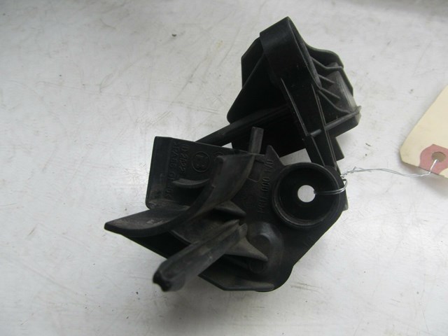 2003-2006 RANGE ROVER HSE OEM RADIATOR MOUNT BRACKET SET PAIR OF TWO(2)  