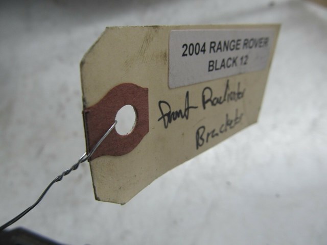2003-2006 RANGE ROVER HSE OEM RADIATOR MOUNT BRACKET SET PAIR OF TWO(2)  
