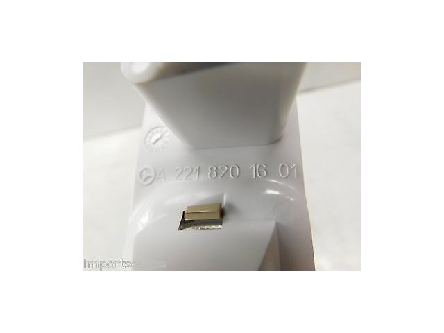 2007-2009 MERCEDES S550 W221 OEM RIGHT REAR PASSENGER SIDE READING LIGHT 