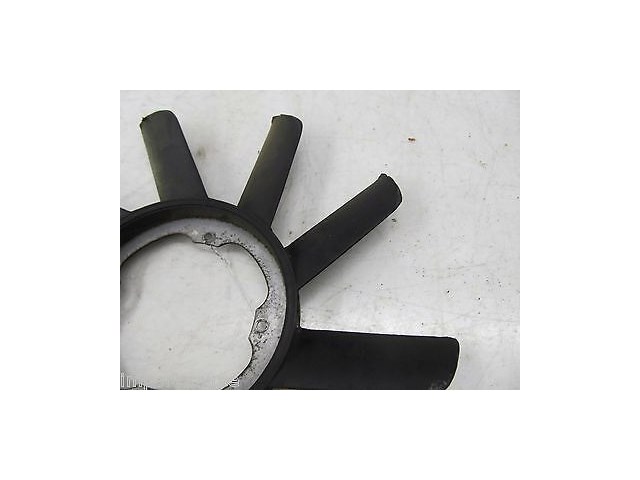 1985-1992 BMW 325i E30 OEM FRONT ENGINE COOLING FAN 