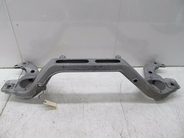 2004-2007 VOLKSWAGEN TOUAREG OEM FRONT ENGINE CROSS MEMBER SUBFRAME SUPPORT 