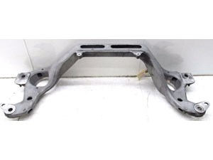 2004-2007 VOLKSWAGEN TOUAREG OEM FRONT ENGINE CROSS MEMBER SUBFRAME SUPPORT 