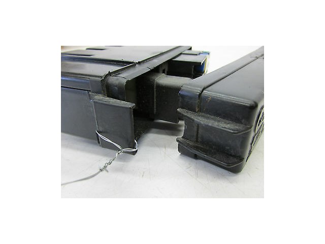 2003-2004 INFINITI G35 COUPE OEM RIGHT FRONT UNDER HOOD FUSE RELAY BOX MODULE