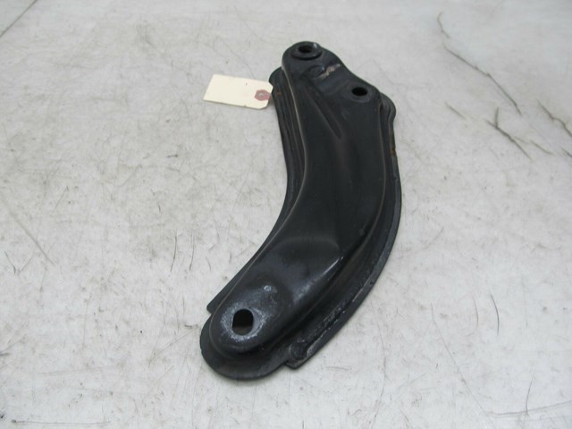 2009-2013 INFINITI G37 CONVERTIBLE OEM RIGHT FRONT SUSPENSION SUBFRAME BRACKET 