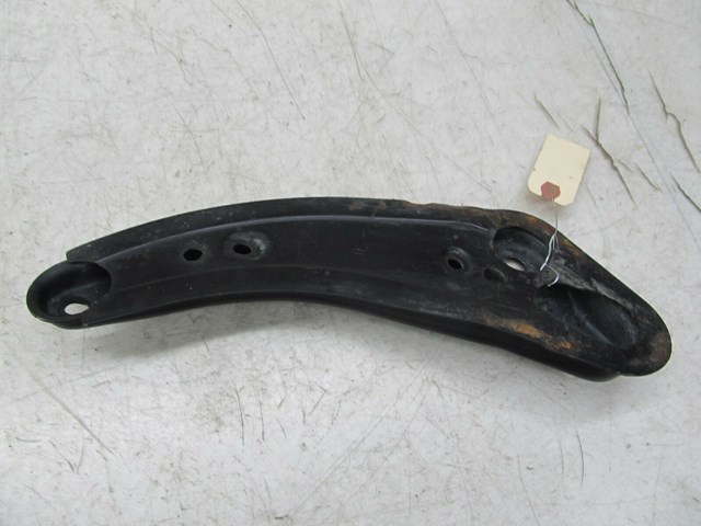 2009-2013 INFINITI G37 CONVERTIBLE OEM RIGHT FRONT SUSPENSION SUBFRAME BRACKET 