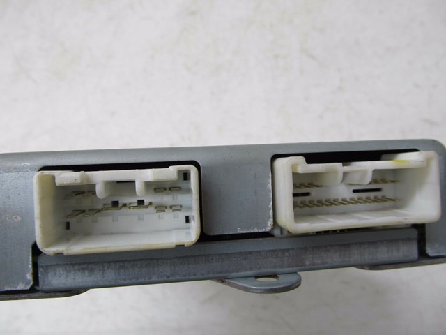 2002-2010 LEXUS SC430 Z40 OEM RIGHT SEAT POSITION CONTROL MODULE 89710-24080