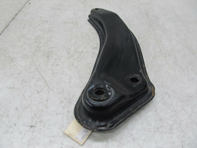 2009-2013 INFINITI G37 CONVERTIBLE OEM LEFT FRONT SUSPENSION SUBFRAME BRACKET 