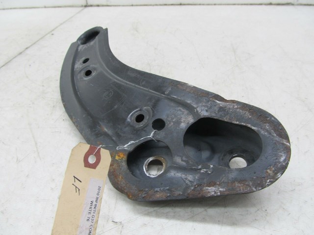 2009-2013 INFINITI G37 CONVERTIBLE OEM LEFT FRONT SUSPENSION SUBFRAME BRACKET 