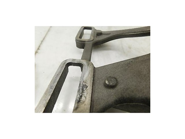 2004-2007 JAGUAR XJ8 X350 OEM TRANSMISSION MOUNT BRACKET SUPPORT SUBFRAME