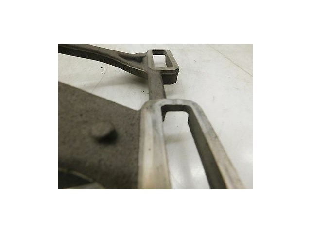 2004-2007 JAGUAR XJ8 X350 OEM TRANSMISSION MOUNT BRACKET SUPPORT SUBFRAME