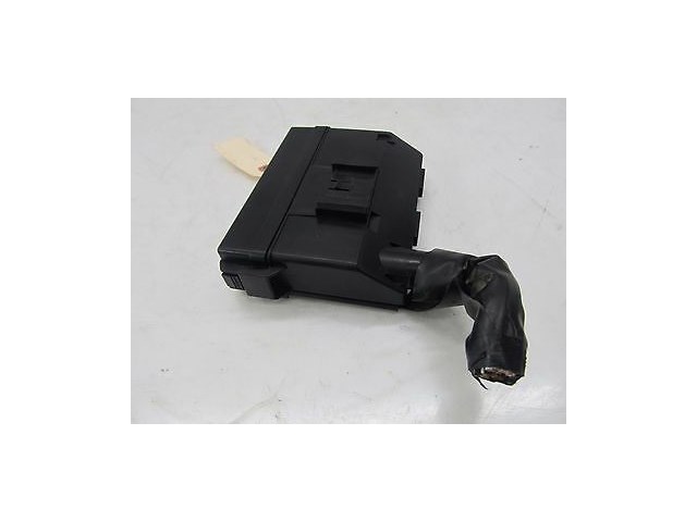 2004-2005 NISSAN 350Z ROADSTER OEM RIGHT FRONT UNDER HOOD FUSE RELAY BOX MODULE